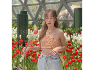 Blossoms Crop top สายเดี่ยวดอกไม้