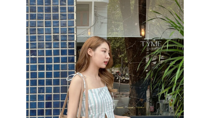 cupcake top สายเดี่ยวผูกโบว์ cupcake top สายเดี่ยวผูกโบว์