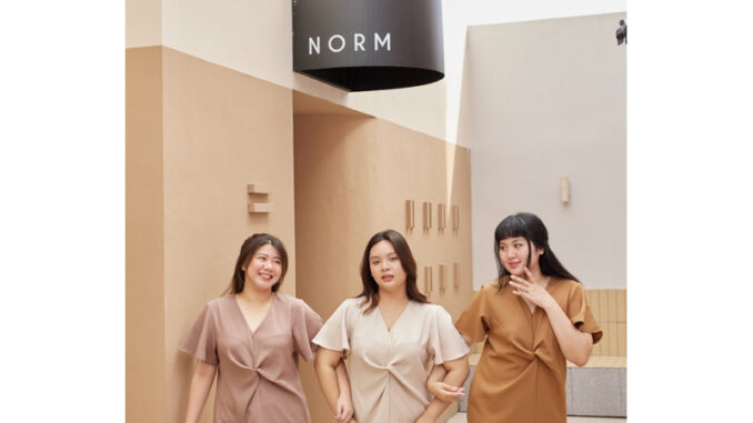 พลัสไซส์ เสื้อผ้าสาวอวบ - Cordial dress พลัสไซส์ เสื้อผ้าสาวอวบ - Cordial dress